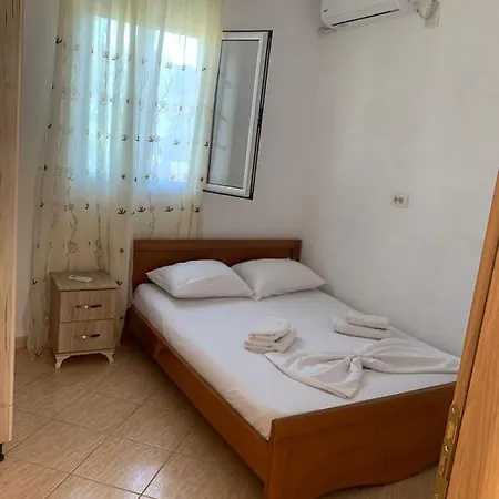 Apartament Veliaj Holiday home